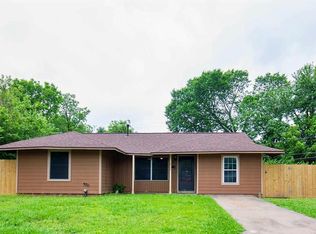 8722 Vinearbor St, Houston, TX 77033