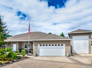 713 Sandpiper Ct, Sutherlin, OR 97479