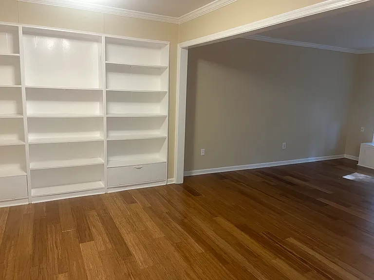 153 Sloane Pl — Photo 4