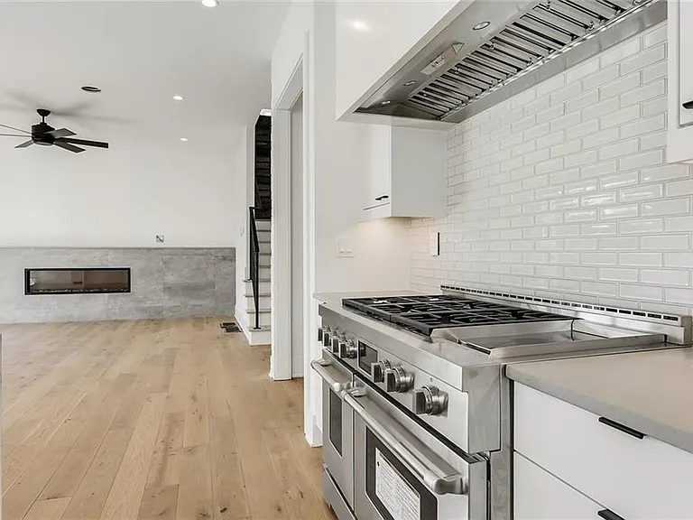 2985 Lookout Pl NE — Photo 16