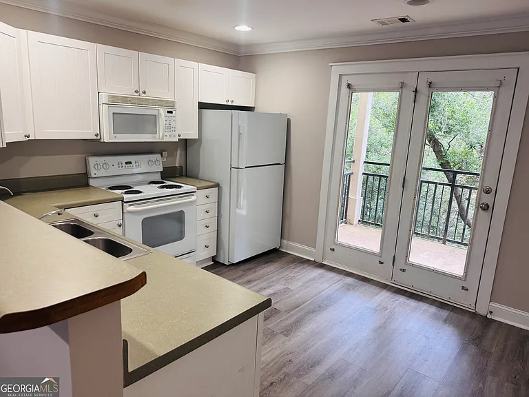 490 Barnett Shoals Rd #623 — Photo 4