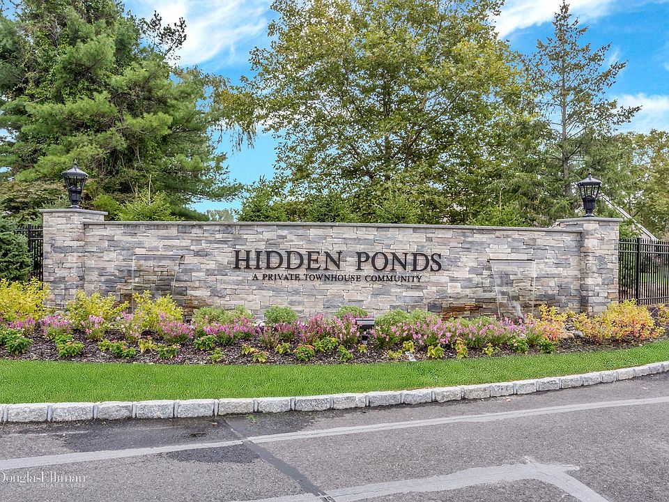 1st image of 51 W Pond Ct