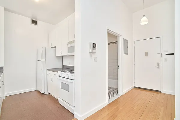 Rented by Living New York | media 3