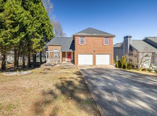 2851 Treehouse Ln, Lawrenceville, GA 30044