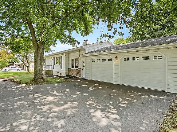 3rd image of 2716 Lower Brush Valley Rd