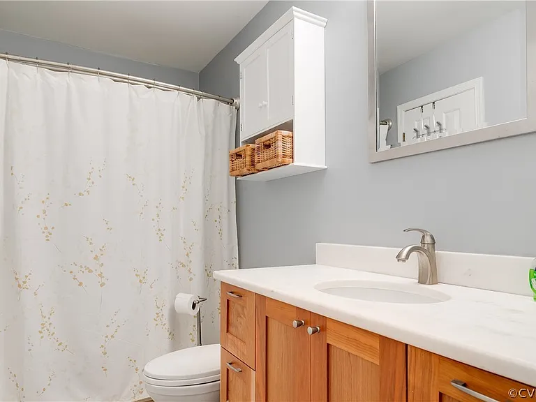 Full bathroom upstairs