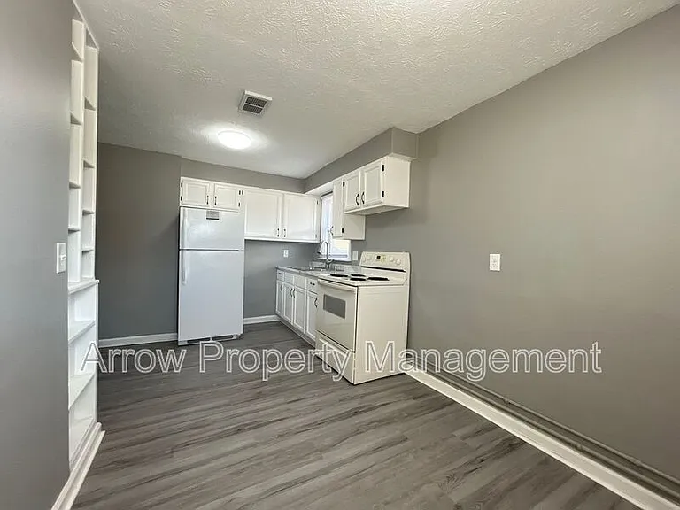 2515 W St — Photo 3