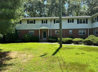 484 Oak Ave APT 53, Cheshire, CT 06410
