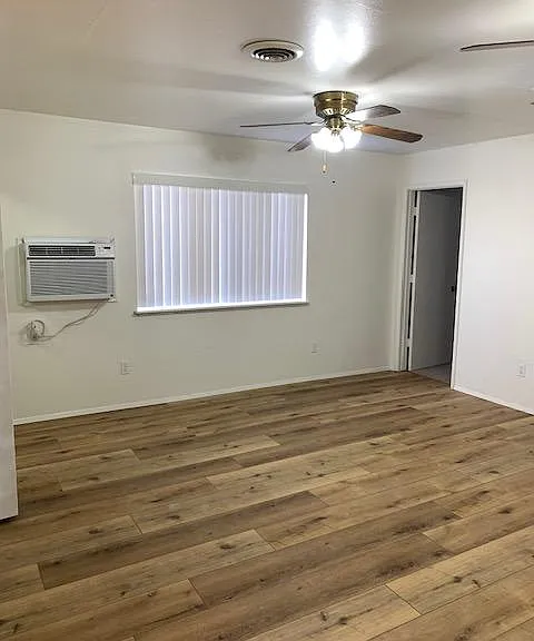 8627 Wintergardens Blvd — Photo 5