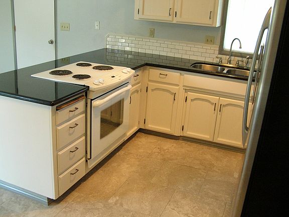 4th image of 18888 N Lilac St
