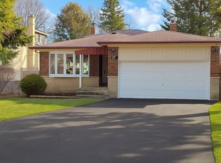 27 Westcroft Dr, Toronto, ON M1E3A2
