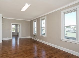 153 Lincoln St APT 3L, Jersey City, NJ 07307