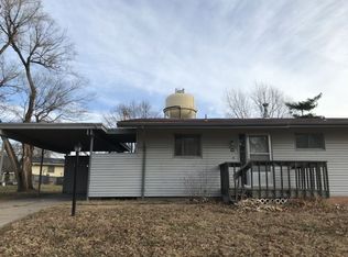 6922 SW Montara Pkwy, Topeka, KS 66619