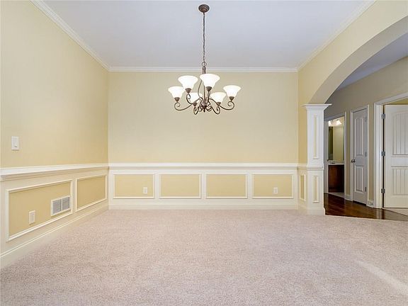 3rd image of 223 Highland Village Ln