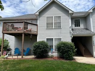 120A Pine Dr, Chesterton, IN 46304