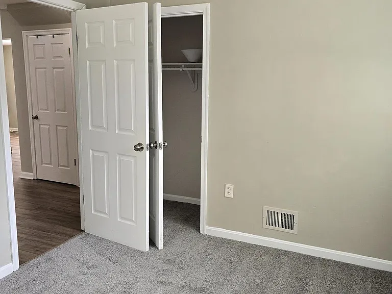 8313 Gibbons Dr — Photo 16