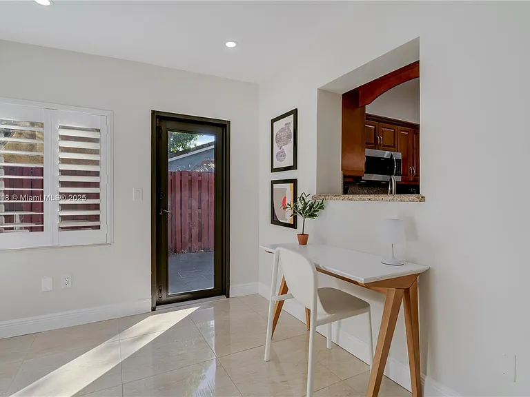 14517 SW 98th Ter — Photo 14