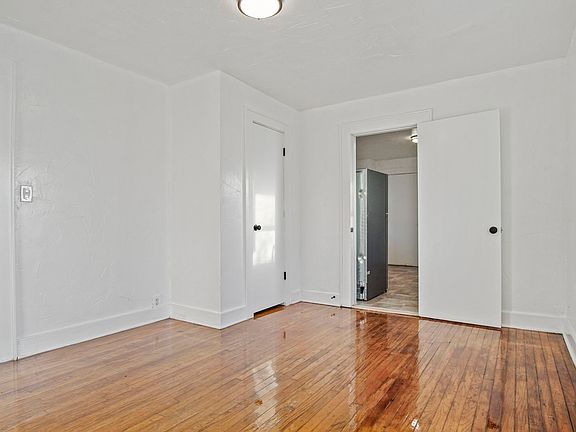 3rd image of 1524 NE 8th St