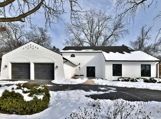 1281 S Wilson Dr, Lake Forest, IL 60045