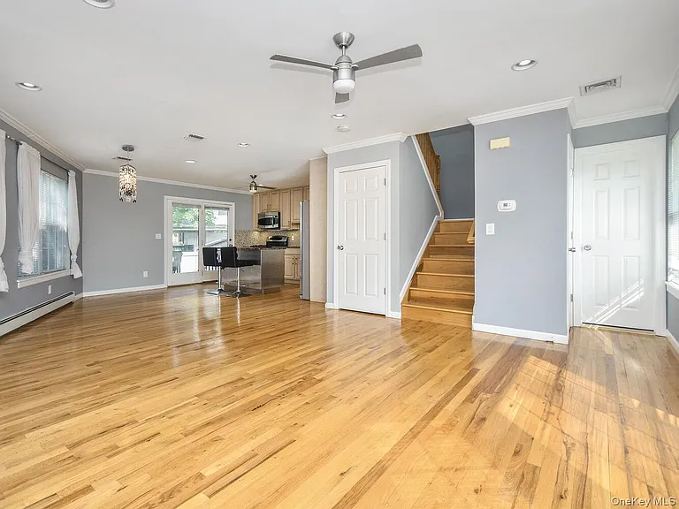 49 Ashwood Rd #A — Photo 4