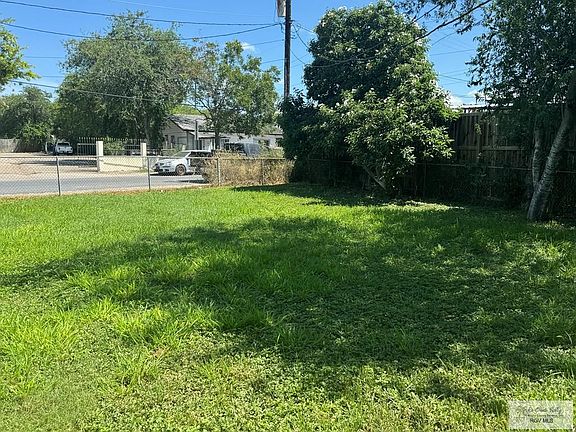 2nd image of 23 Western Blvd