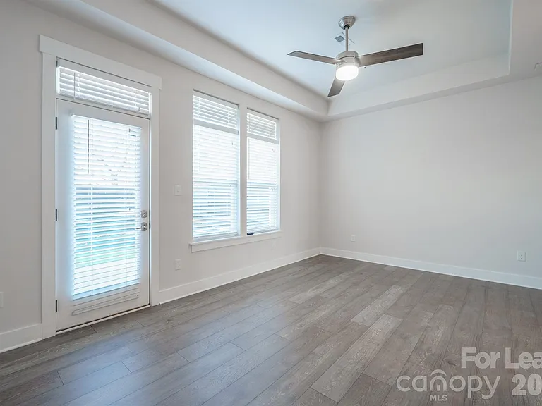 935 McAlway Rd — Photo 17