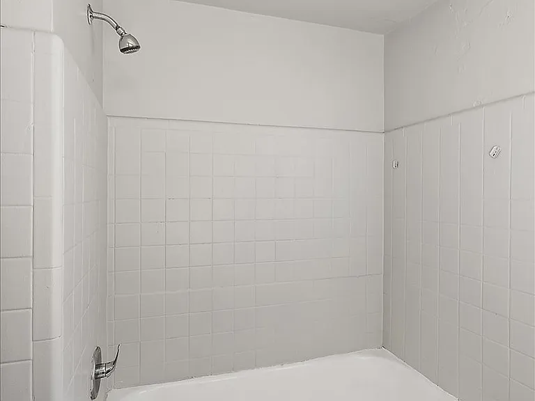 10500 Somerset Ave — Photo 36
