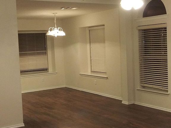 5th image of 541 Woodsorrel Way