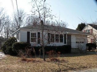81 Saratoga Ave, Burlington, VT 05408