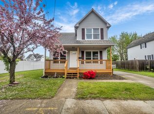 29 Linden St, Chicopee, MA 01020