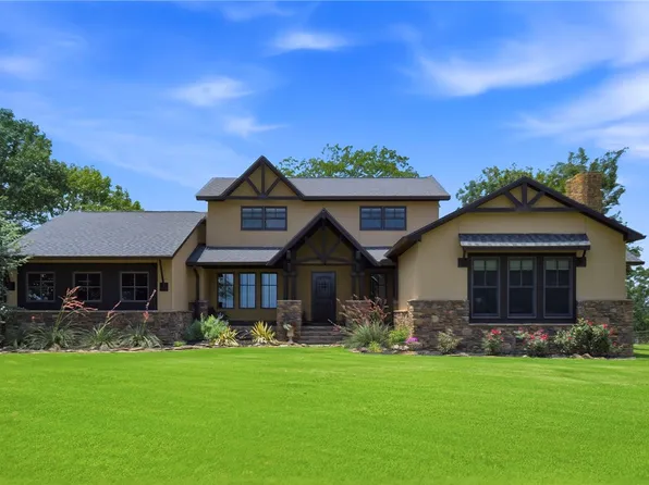 12265 S Pleasant Valley Rd, Gentry, AR 72734