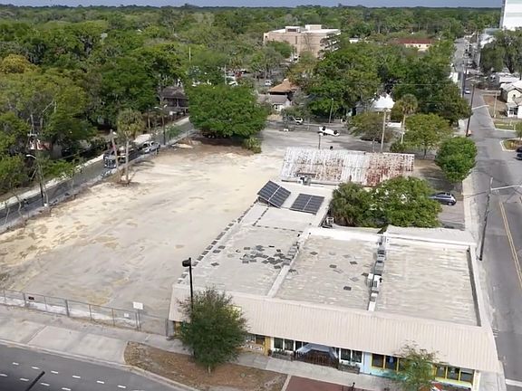3rd image of 427 S MAIN Street