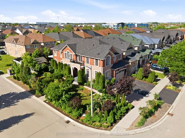 127 Ozner Cres, Vaughan, ON L4H 0G1