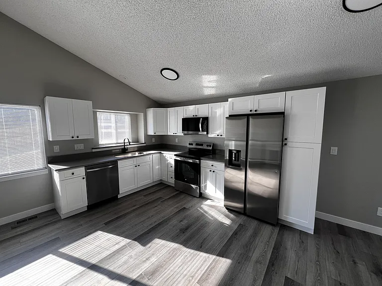 7955 Summit Ridge Pl — Photo 6