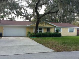 2534 Ranch Lake Cir, Lutz, FL 33559