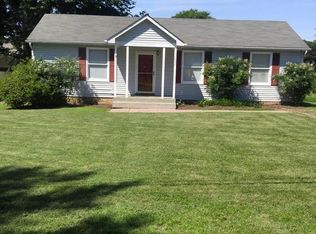 1900 Pollock St, Fredericksburg, VA 22405