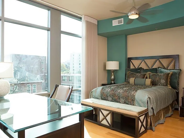 1920 Adelicia St #404 — Photo 5