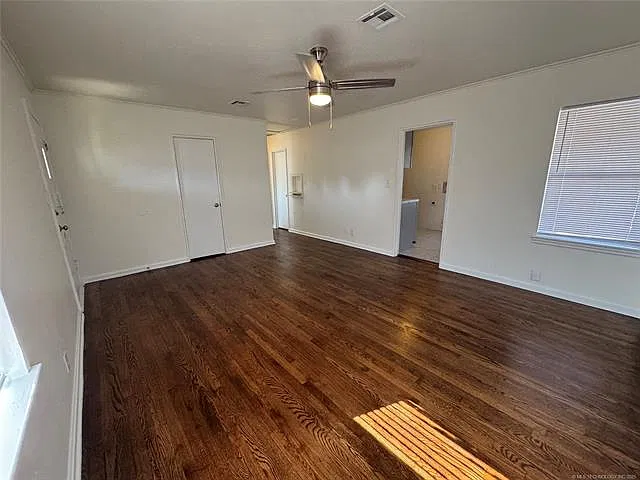 2743 East 3rd St - 1 — Photo 2