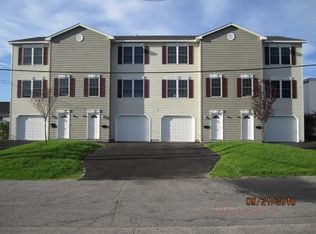 422 Shasta St APT 2, Manchester, NH 03103