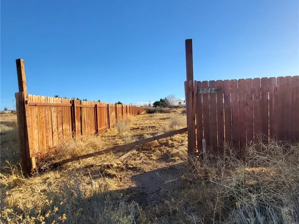 6047 Brawley Rd, Phelan, CA 92371