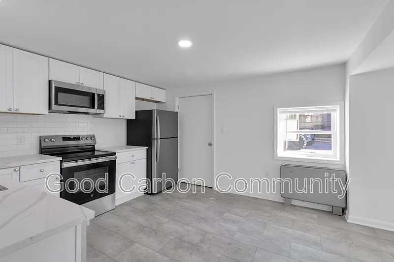 211 Summer St #8