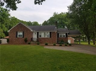 3306 Morefield Rd, Hermitage, PA 16148