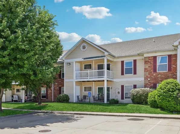 2153 NW 159th St Unit 60, Clive, IA 50325