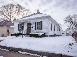 1605 Indiana St, Muscatine, IA 52761