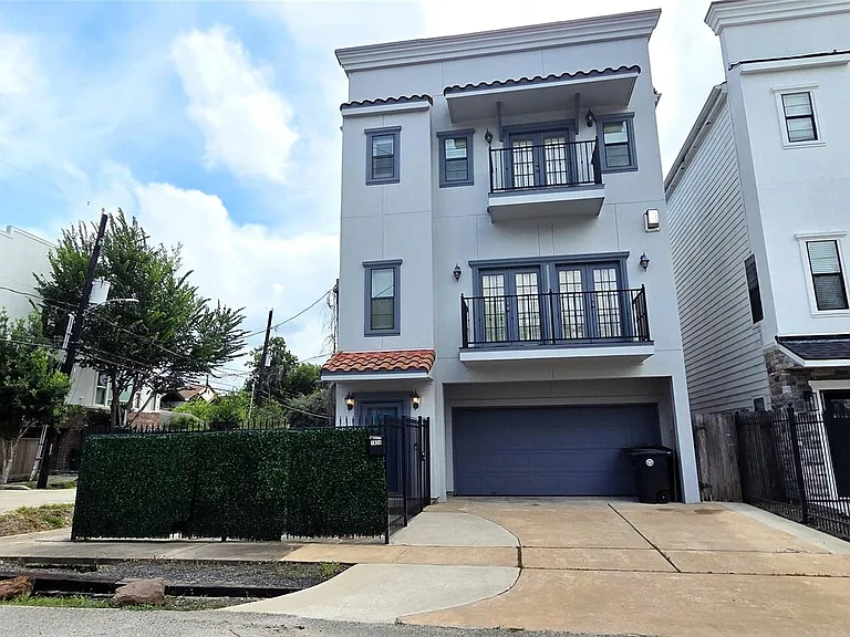 1624 Utah St — Photo 16
