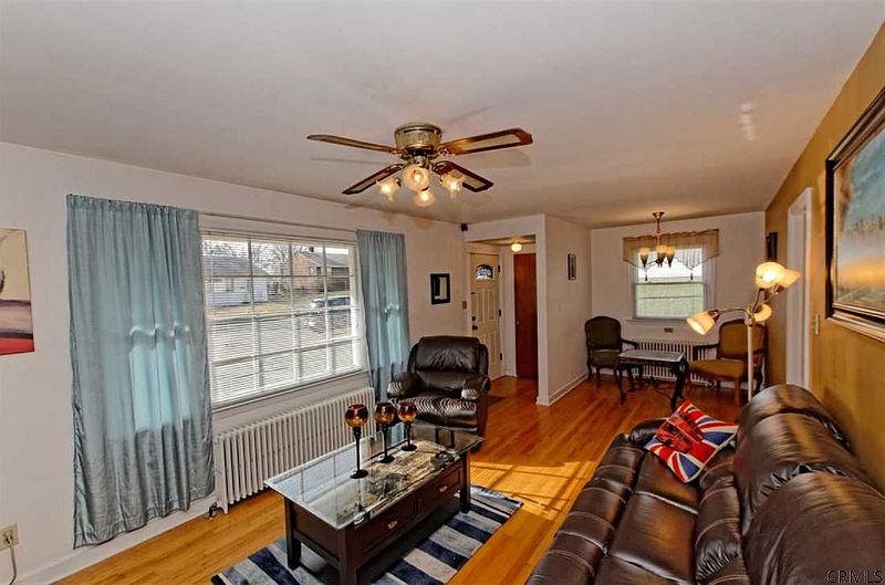 5th image of 56 CLERMONT Street