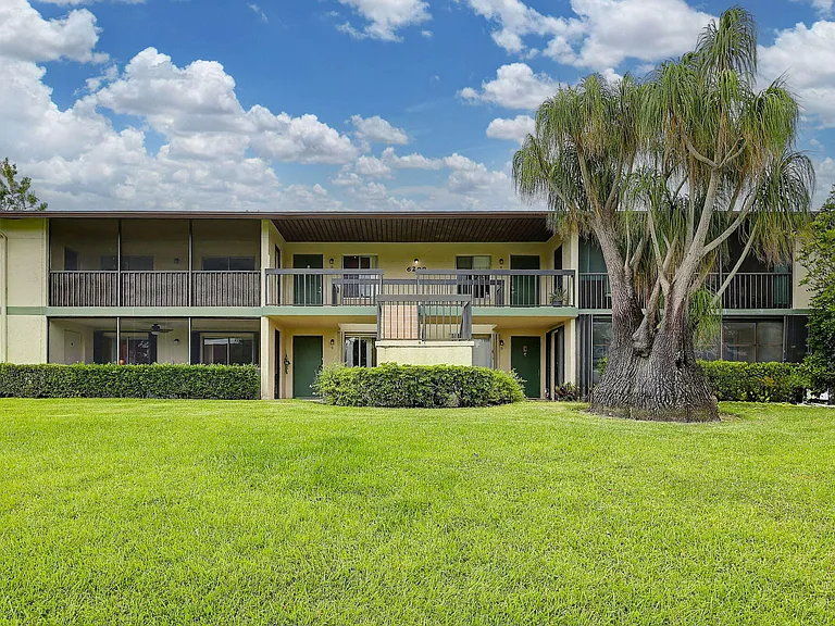 6299 Chasewood Dr #G — Photo 32