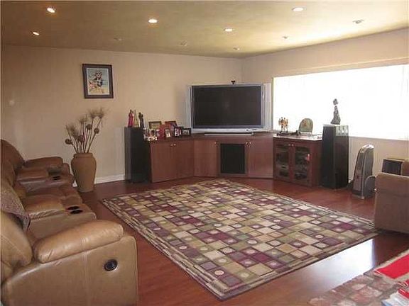 2nd image of 11636 Fuerte Dr