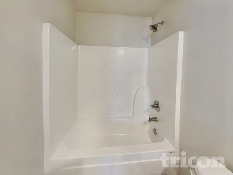 1433 Veranda Ln — Photo 14