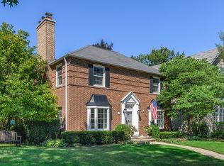 621 Park Dr, Kenilworth, IL